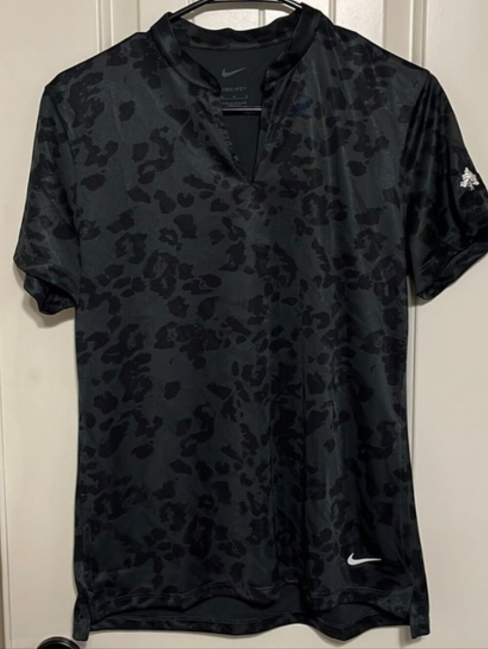 Nike Women  Black Patterned Shirt